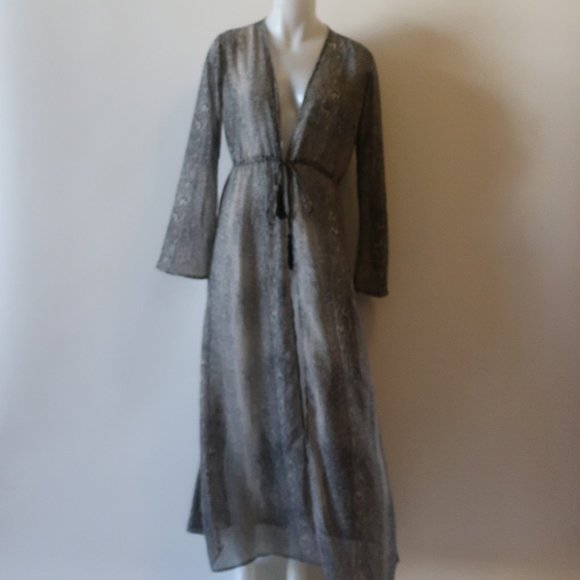 WOMENS AAKAA BLACK WHIT PRINT DESIGN SEMI-SHEER MAXI WRAP DRESS M * - Picture 2 of 10